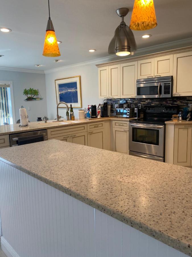 This Homestay Oasis Is The Cape'S Best Place To Stay Cape Coral Exterior photo